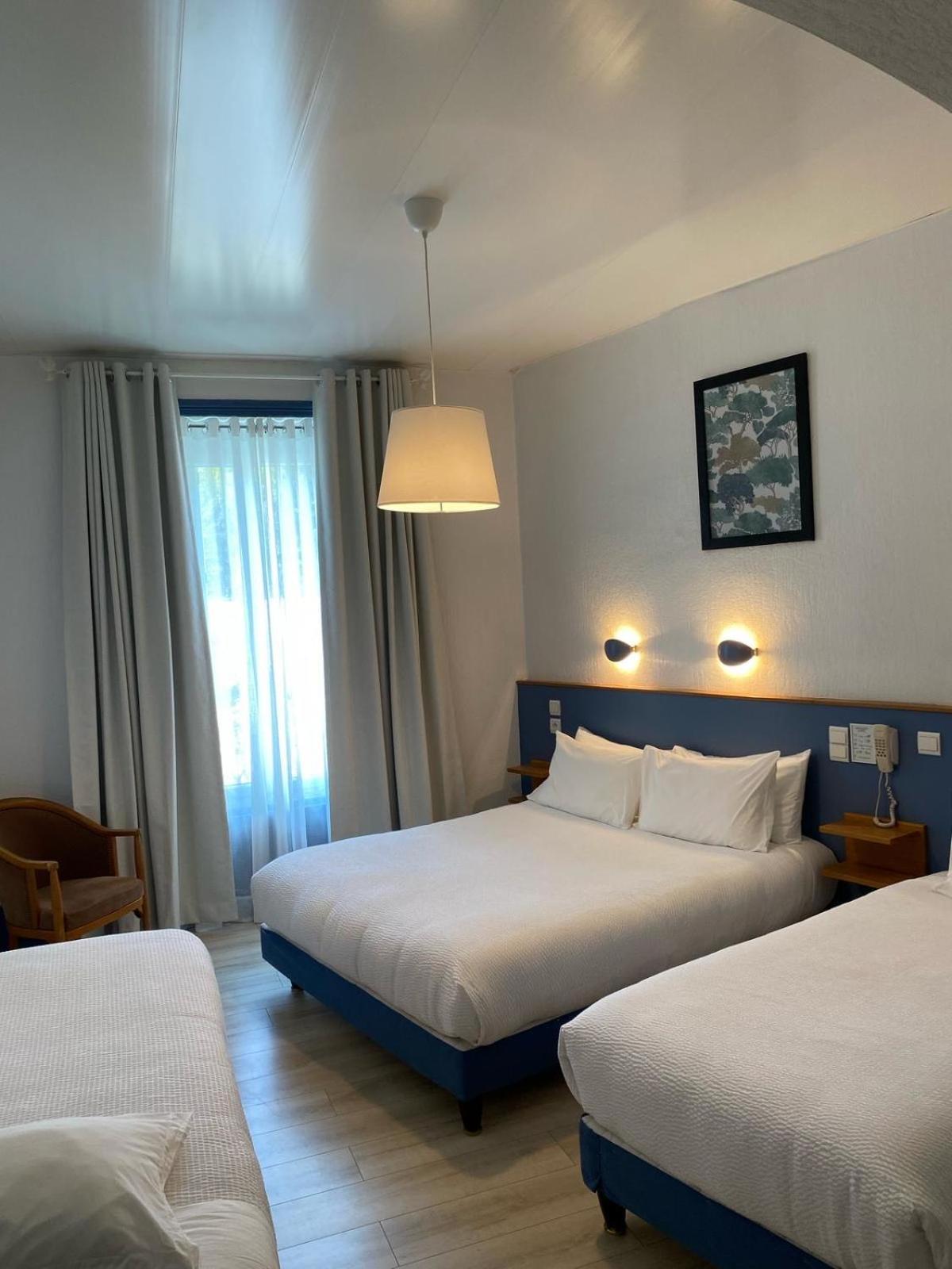 Logis Hotel Restaurant Grand Hotel De Lyon Vals-les-Bains Bagian luar foto