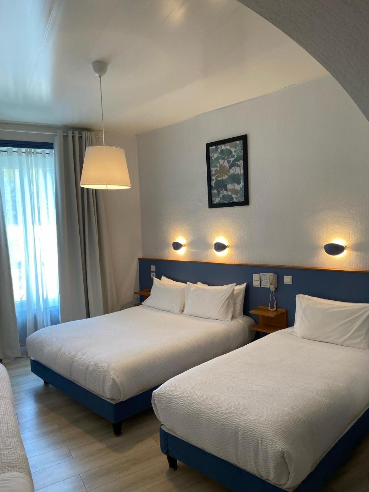 Logis Hotel Restaurant Grand Hotel De Lyon Vals-les-Bains Bagian luar foto